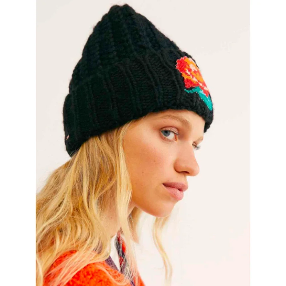 NWT Free People Floral Embroidery Wool Beanie Black - Picture 2 of 10